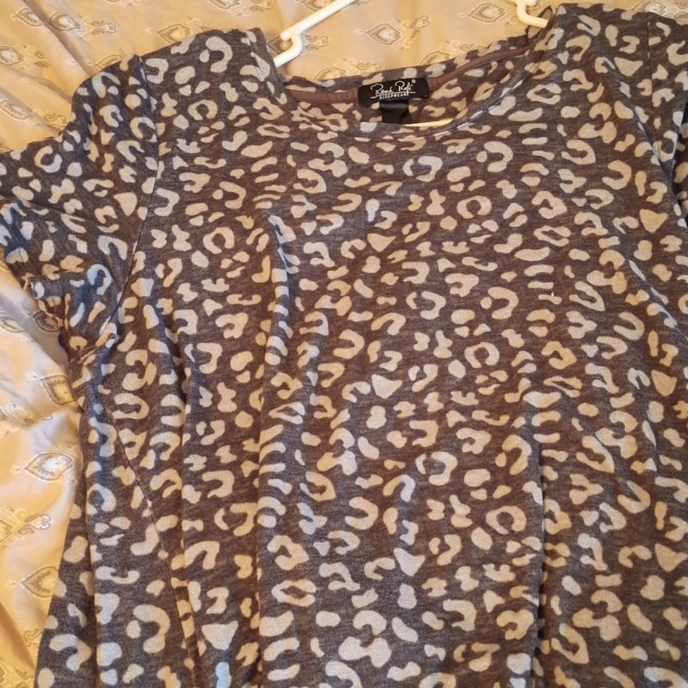 Navy leopard print sleepwear